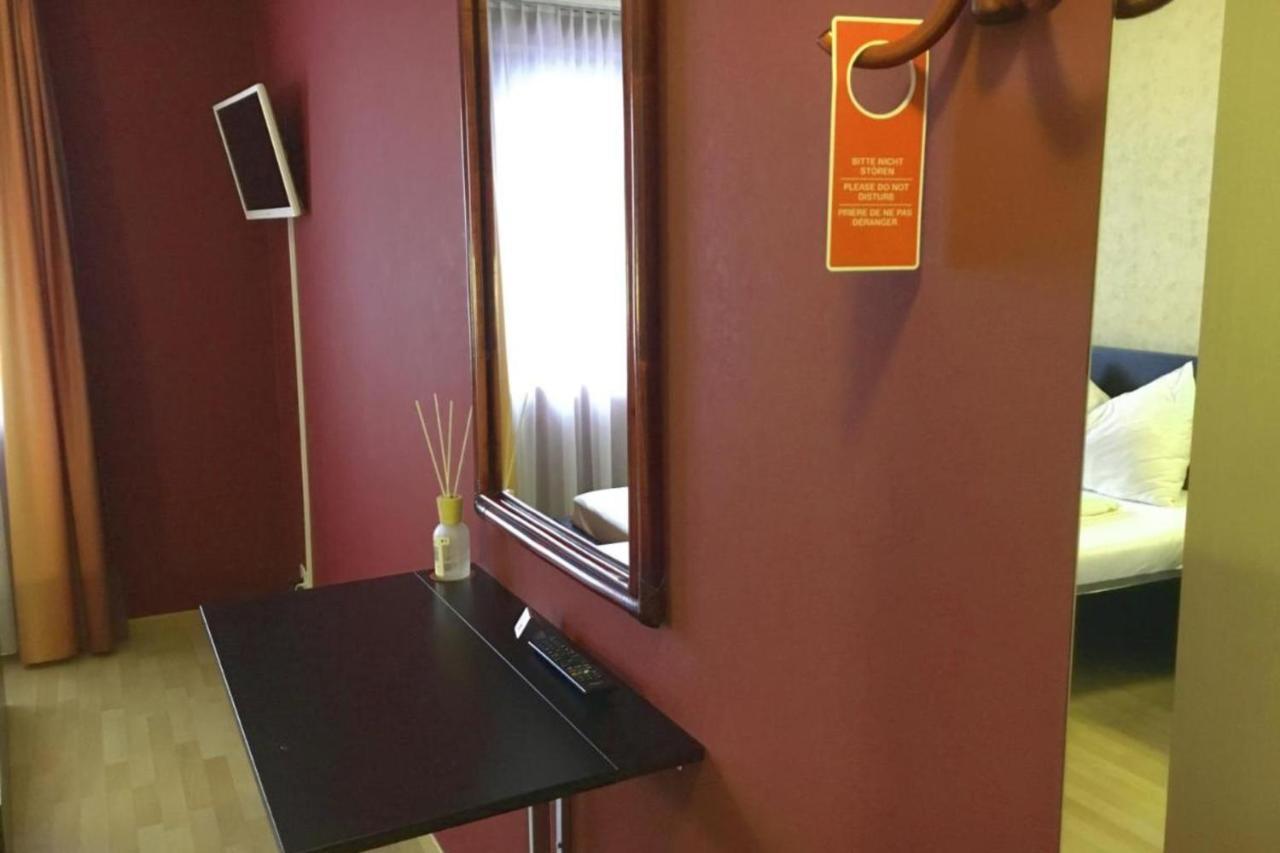 Affordable Rooms In Heart Of Lucerna Zewnętrze zdjęcie